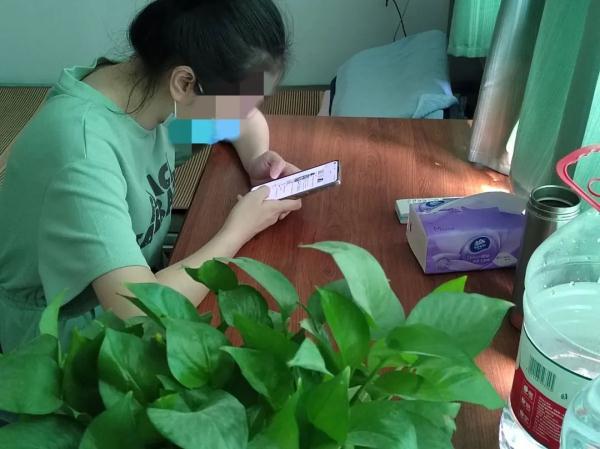 学生做微商可以卖什么_学生做微商_学生微商卖什么最赚钱