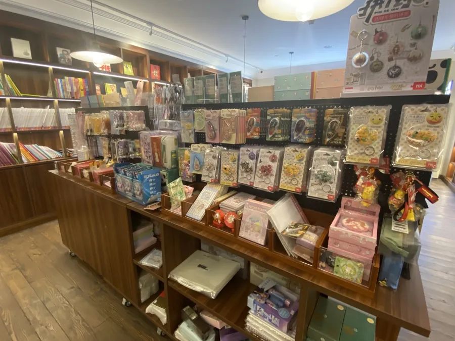 图片[4]-在学校附近开什么店赚钱-在上海，开家书店赚钱有多难-优创圈