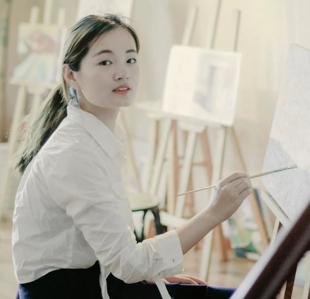策展人如何赚钱_独立策展人收入_独立策展人靠什么赚钱