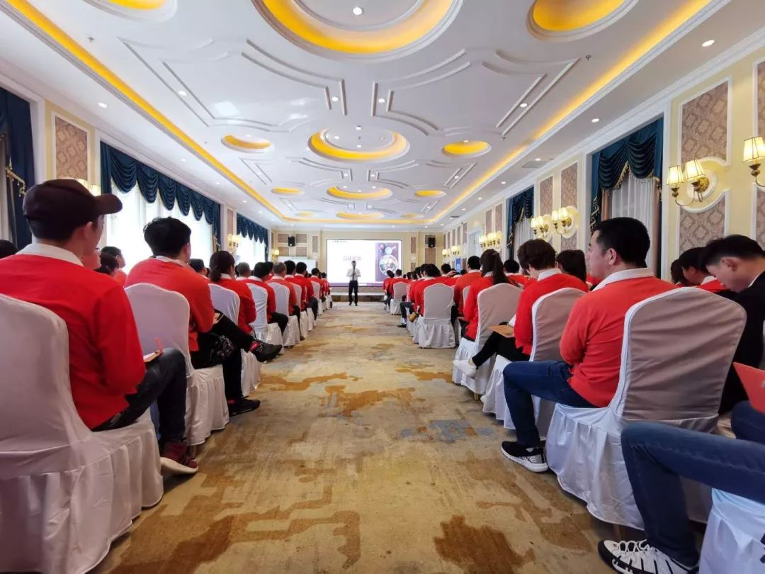 休闲小吃加盟网_加盟什么店最赚钱休闲小吃类_休闲小吃加盟赚钱店类型有哪些