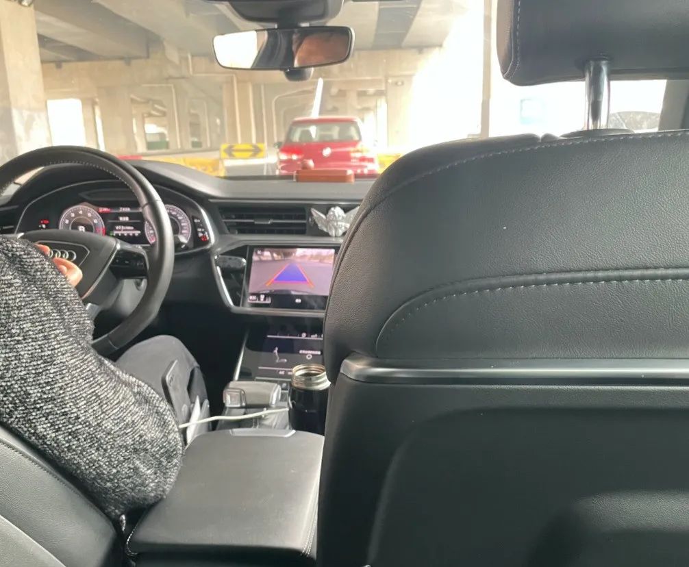 奥迪专车赚钱跑路了吗_奥迪a6跑什么专车赚钱_奥迪跑专车挣钱吗