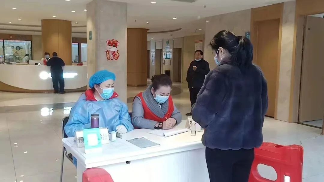 农村妇女在家做点什么能赚钱-妇联执委风采 | 培训家政人员近7000人！“桃姐”让农村妇女在家门口赚钱-优创圈