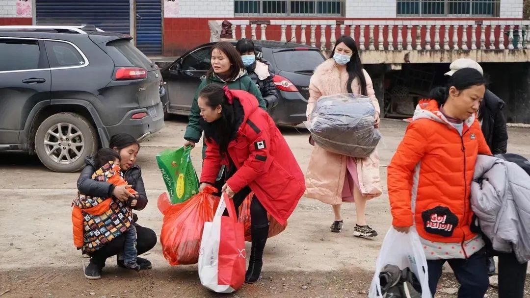 农村妇女在家赚钱项目_农村妇女在家做点什么能赚钱_农村妇女在家适合做什么行业