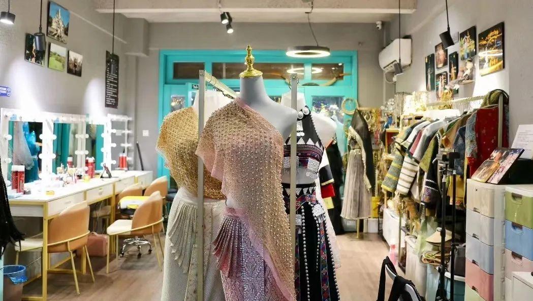 女孩开什么店赚钱_开个好孩子店利润怎么样_女孩子开什么店好赚钱