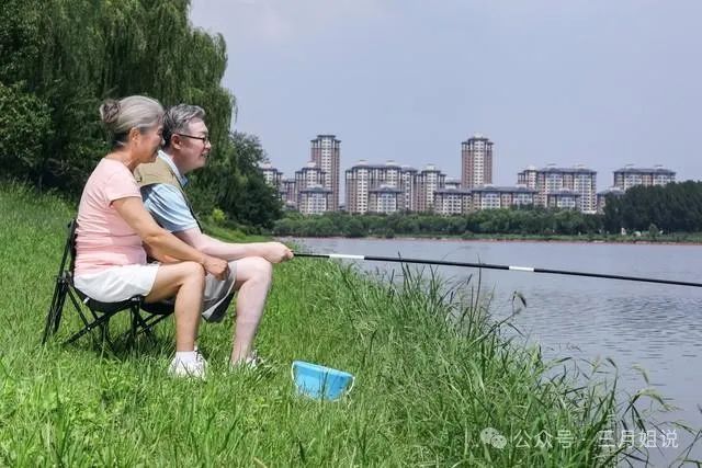 在老家做什么赚钱_老家什么赚钱_回老家赚钱