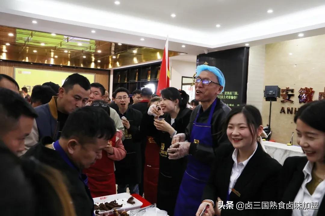 餐饮挣钱_做餐饮怎样赚钱_冬天餐饮做什么赚钱