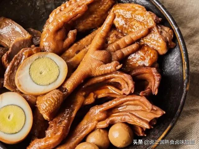 做餐饮怎样赚钱_冬天餐饮做什么赚钱_餐饮挣钱