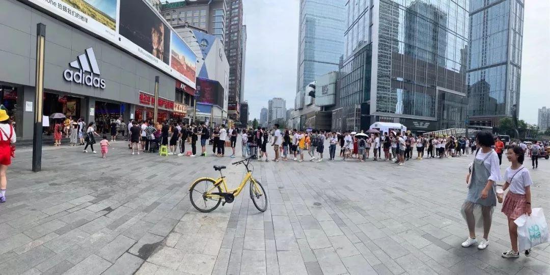 卖鞋能赚到钱吗_卖鞋子赚钱_卖什么鞋最赚钱