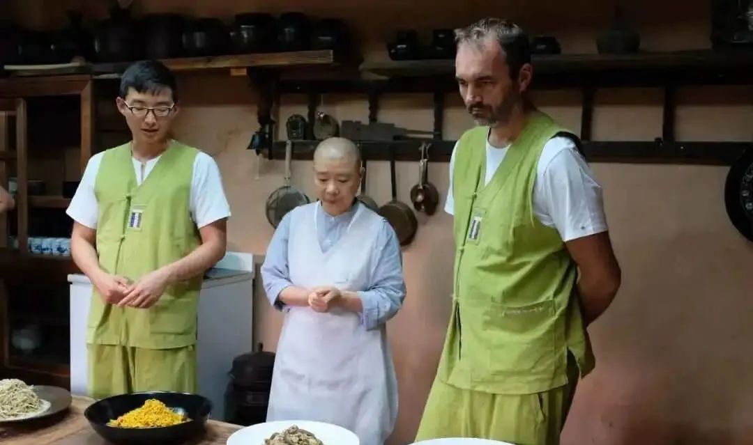 泰国生意赚钱做什么好_泰国做生意赚钱吗_在泰国做什么生意赚钱