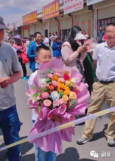 副业卖花赚钱吗_赚钱副业卖花赚钱吗_副业卖花怎么样