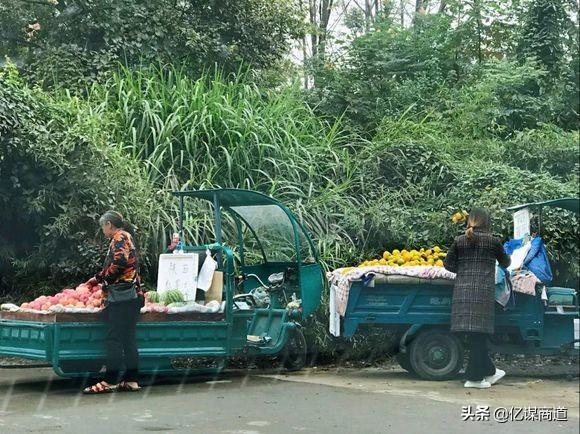 摆地摊赚钱好做吗现在_摆地摊做什么好赚钱_摆地摊赚钱好做吗
