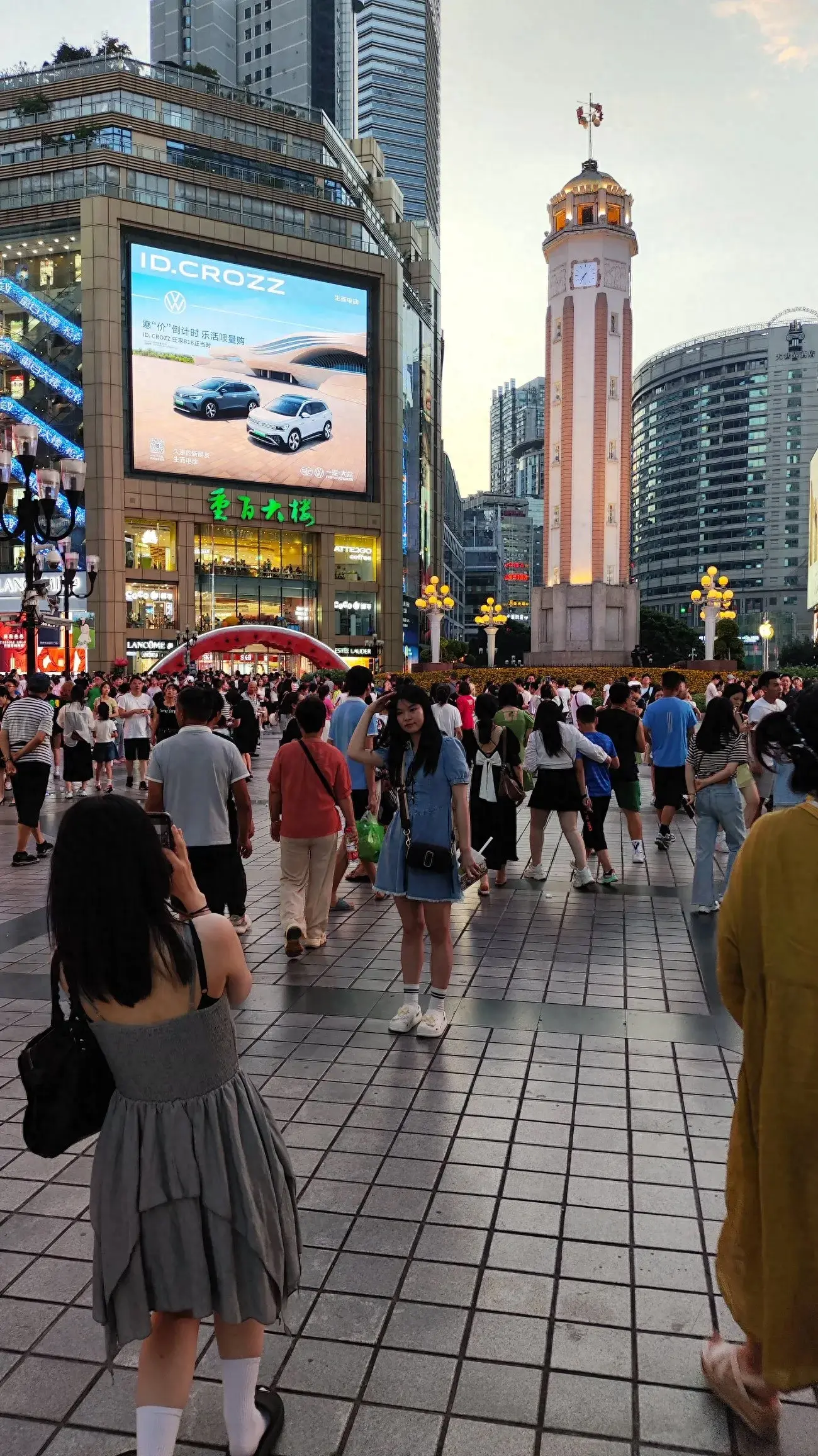 有什么赚钱快的生意 赚大钱最快的方式，就是演讲和写作，只要几年，就能年入几十万-侠客笔记