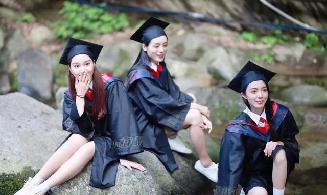 赚钱女生学专业好就业吗_女生赚钱的专业_女生学什么专业赚钱多