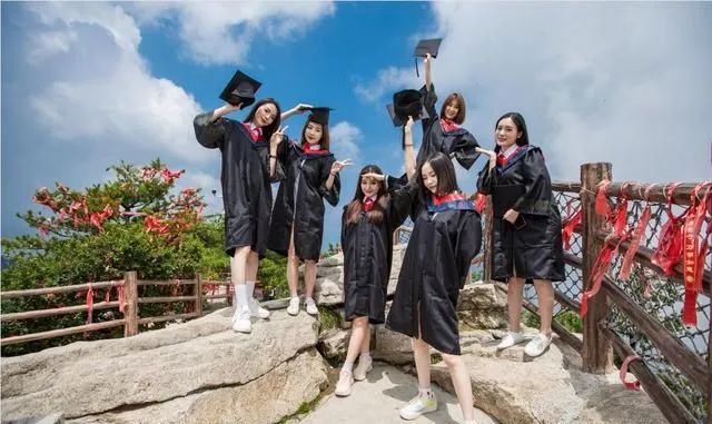 女生学什么专业赚钱多_赚钱女生学专业好就业吗_女生赚钱的专业