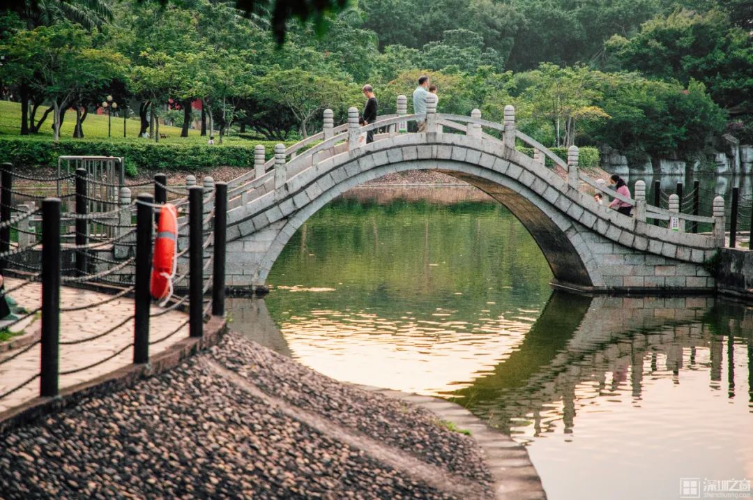 在深圳做什么销售赚钱_赚钱深圳销售做什么_深圳做销售赚钱吗