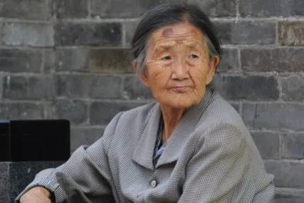 赚钱的女人最美丽_女人现在做什么赚钱_赚钱女人做现在的生意