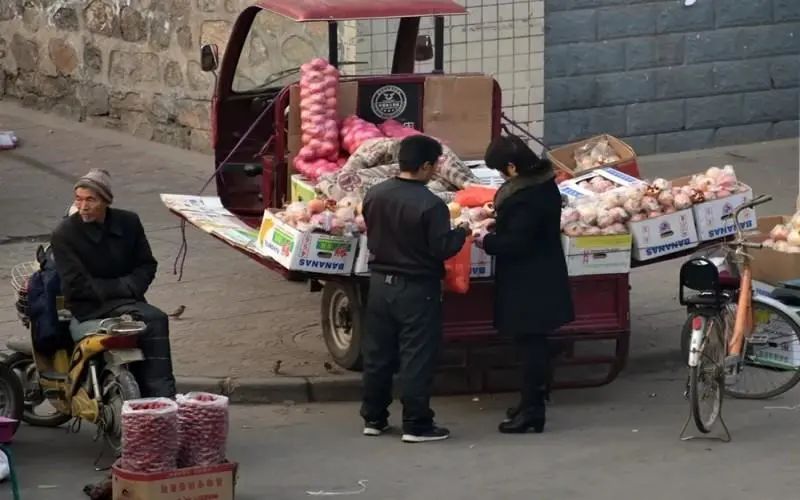 男人打工去挣钱_男人不上班做什么赚钱_上班赚钱男人做什么