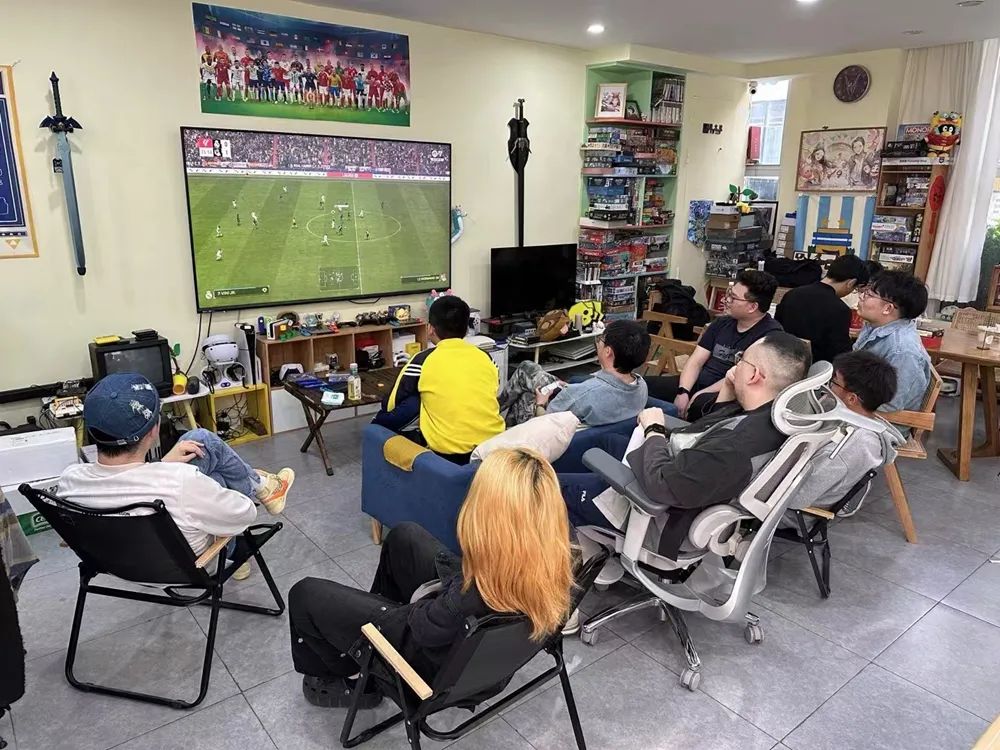 大型商场里做什么赚钱_商场最赚钱的行业_商场做什么小生意赚钱