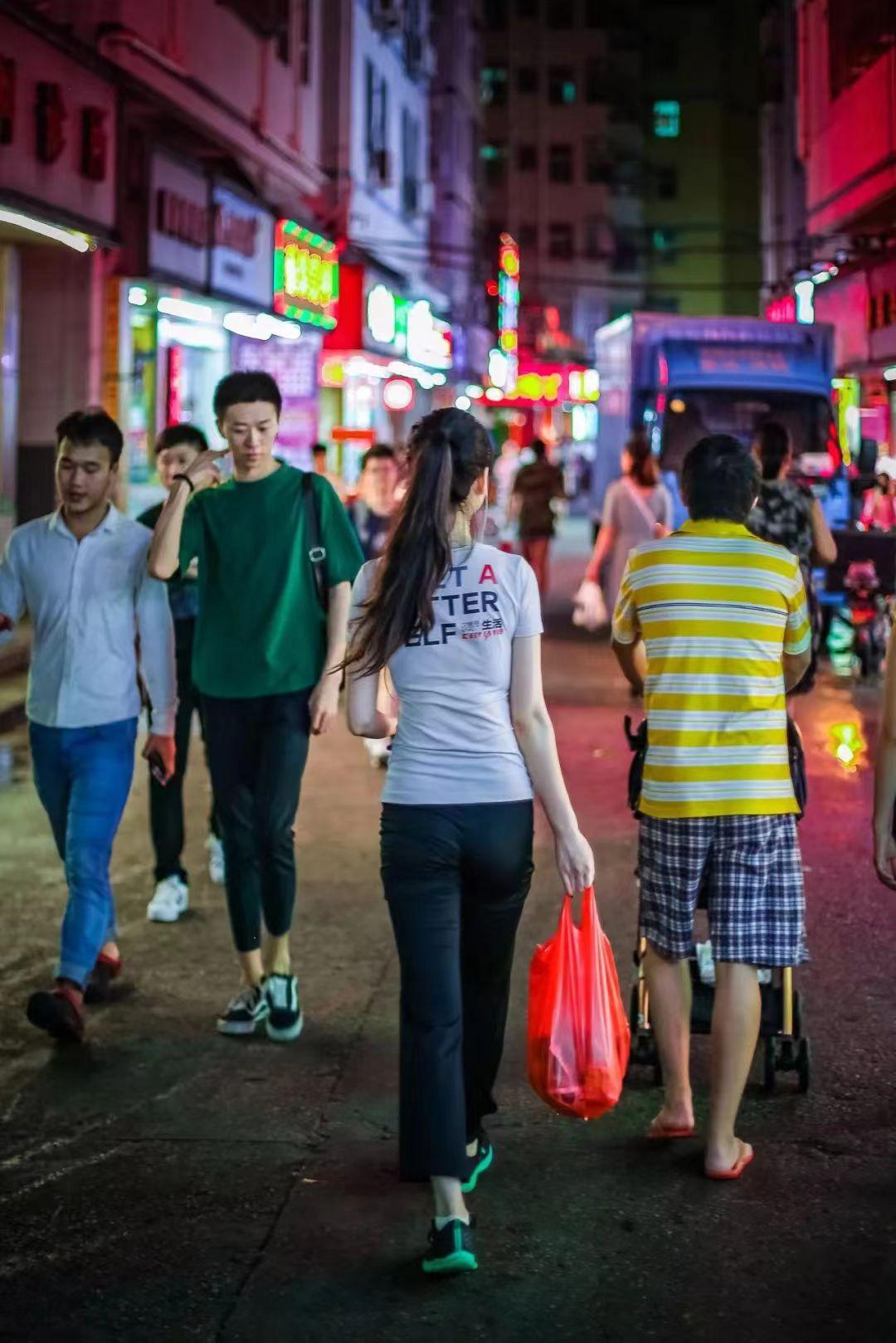 生意赚钱深圳做小生意好吗_深圳做小生意挣钱吗_深圳做什么小生意赚钱