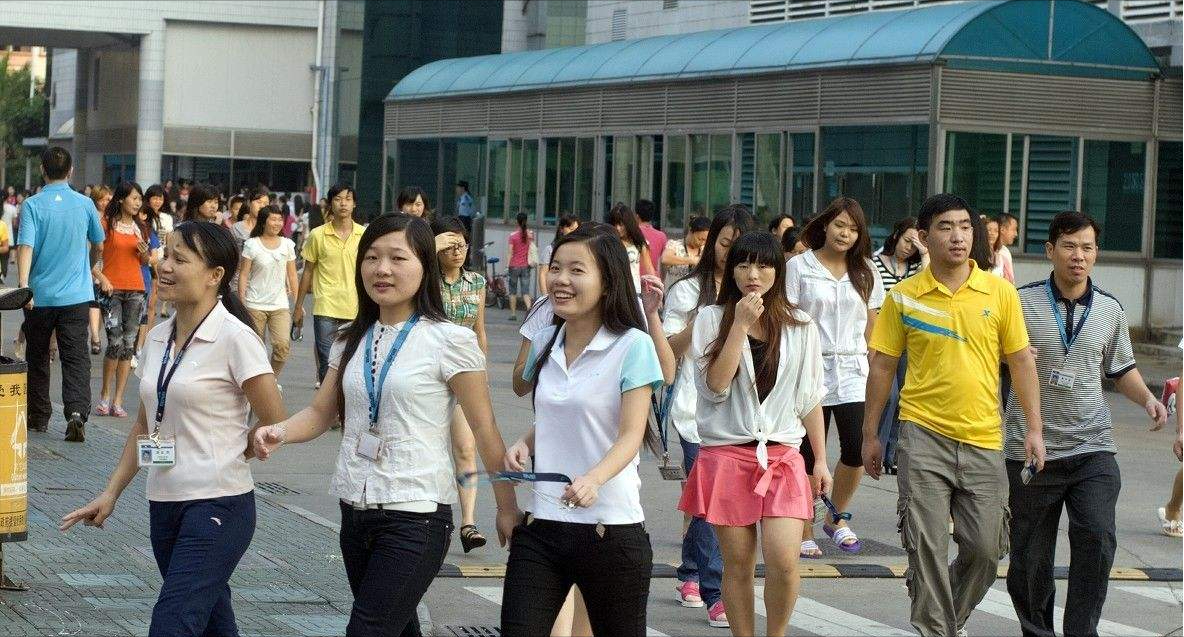 深圳做什么小生意赚钱_深圳做小生意挣钱吗_在深圳做小生意