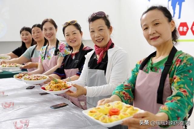 拿手机赚钱的行业_手机干什么最赚钱最快_赚钱的手机工作