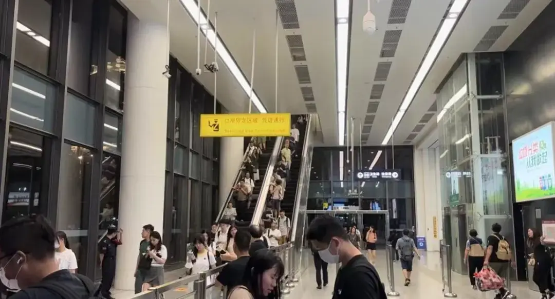 香港赚钱的职业_在香港做什么最赚钱_香港赚钱软件下载