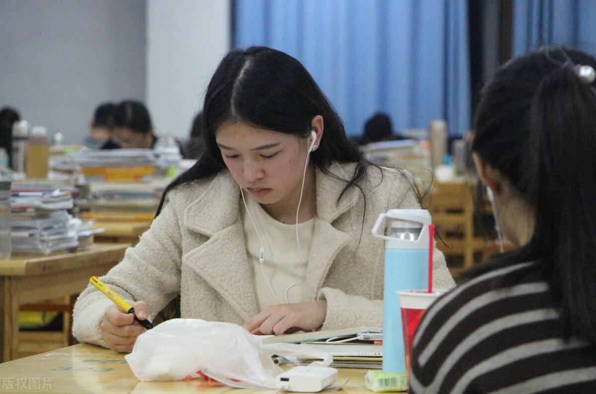 图片[19]-去北京干什么最赚钱-35岁清华毕业生在北京有三套房，月入数万，却再考清华，他图啥-优创圈
