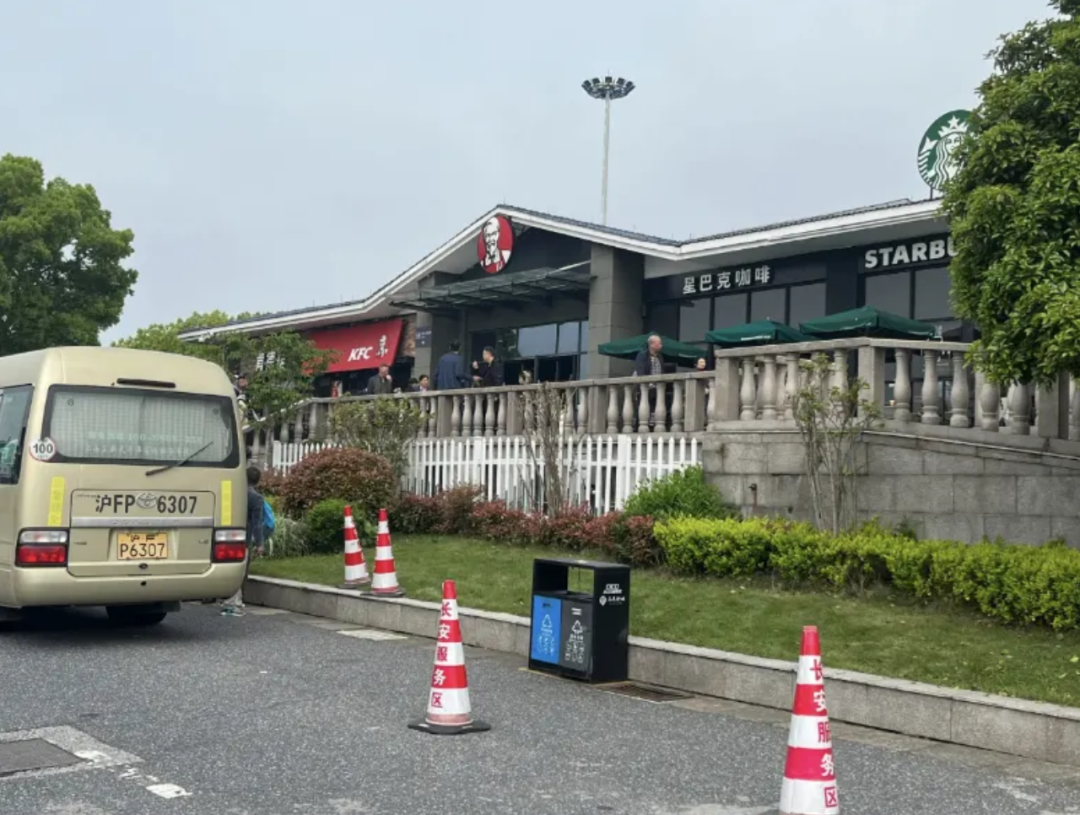 国庆节景区卖什么赚钱_过年在景区卖什么最好_国庆节在景区卖小国旗