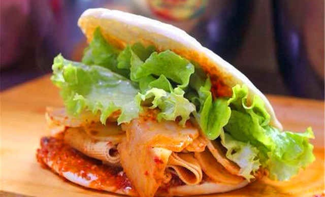 卖手抓饼能赚多少钱_什么地方卖手抓饼赚钱_卖手抓饼赚钱吗