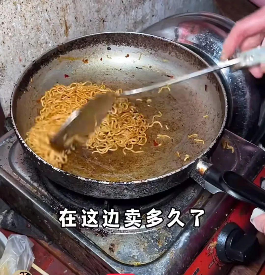 学校门口赚钱项目_小学校门口什么最赚钱_小学门口暴利生意