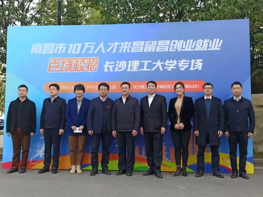 赚年轻人的钱做什么生意_年轻人现在做什么赚钱_赚钱年轻做现在人的句子