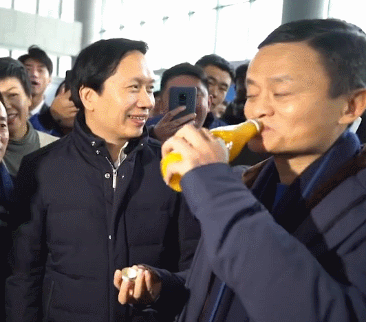 赚钱网是真的吗_赚钱信息网_什么网铺赚钱