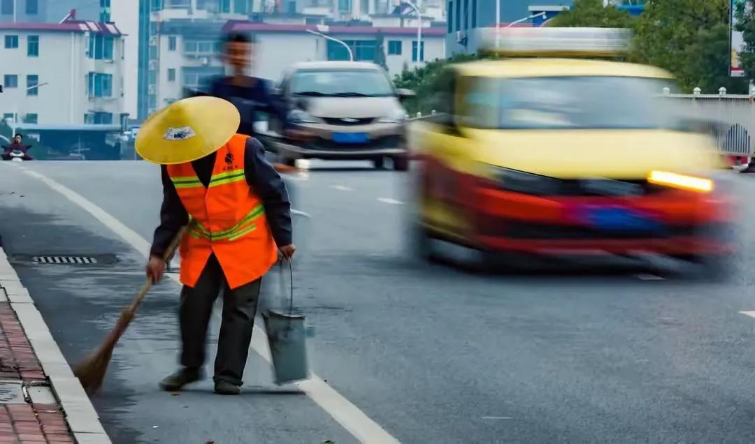 自己赚钱买社保_个人社保自己在家做副业_在家交社保