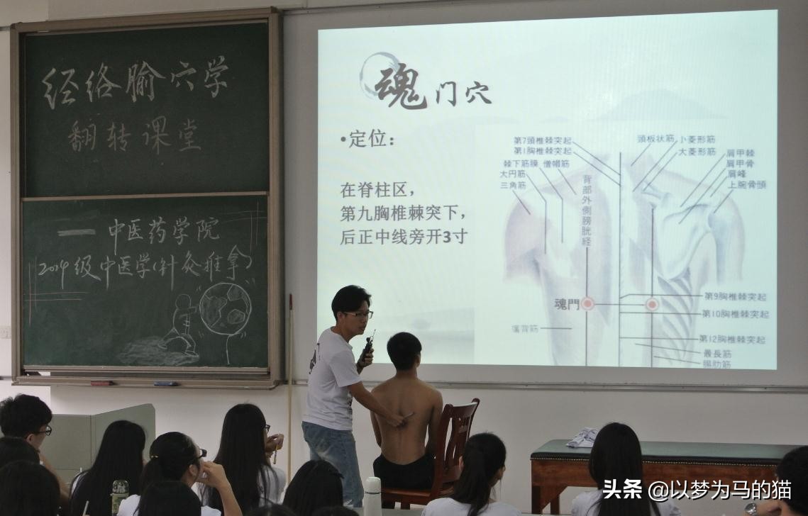 文科赚钱男学专业好吗_文科男最赚钱的专业和薪资_文科男学什么专业赚钱